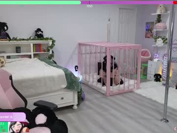 girl
        crimsonkitten cam image #5926482