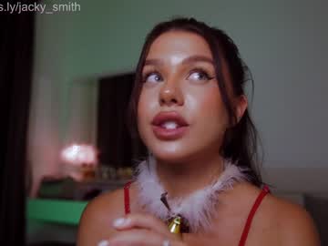 girl
        jacky_smith cam image #3048332