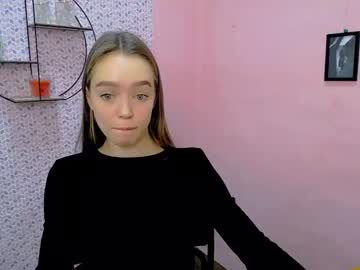 girl
        liakitty_ cam image #42960