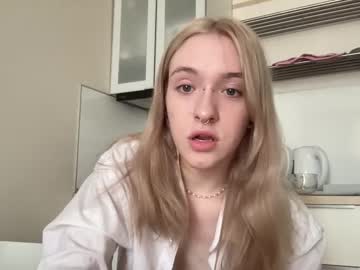 girl
        crystallluna cam image #2097326