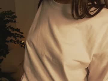 girl
        aryamirelle cam image #6541578