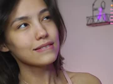 girl
        augustaherlan cam image #6454678