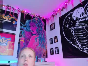 girl
        daphnemadison cam image #4314497