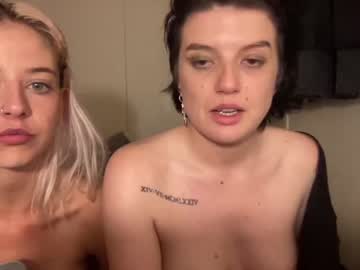 couple
        finnbambi444 cam image #238208