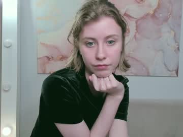 girl
        sandywillis cam image #52314