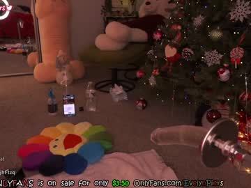 girl
        evelynpiers cam image #379477