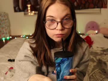 girl
        lexi_laine cam image #544424