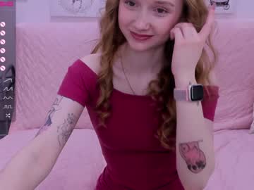girl
        hillikitt cam image #875393