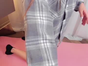 girl
        lorettadunnell cam image #5599713