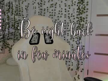 girl
        girl_your_secret_crush cam image #5349906