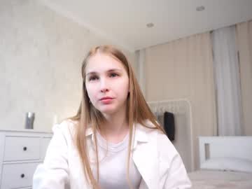 girl Nude Cam Girls Playing Games with hildgaillard