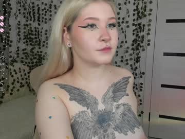 girl
        girl_your_secret_crush cam image #5091187