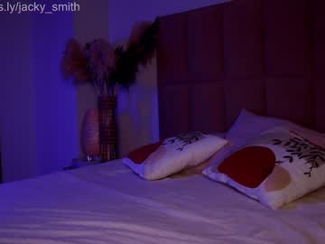 girl
        jacky_smith cam image #2159112