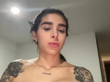 couple Nude Cam Girls Playing Games with thony_grey