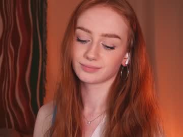 girl
        lizzy_blaze cam image #3488721