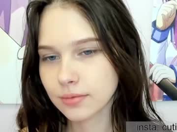 girl
        avrora_deis cam image #3606588