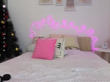 girl
        maya_blonde18 cam image #5710914