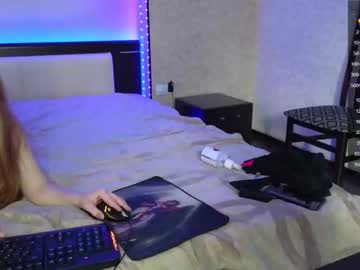 girl
        candy_bunnies cam image #2736848