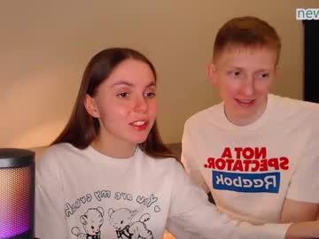 couple
        julsweet cam image #3832154