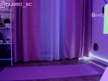 girl
        taanni_bc cam image #1859100