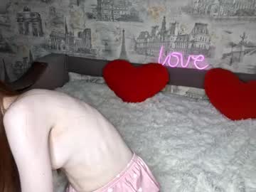 girl
        adele_kawaii cam image #6330346