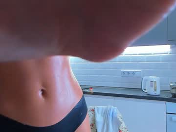girl
        janecoxa cam image #2861049