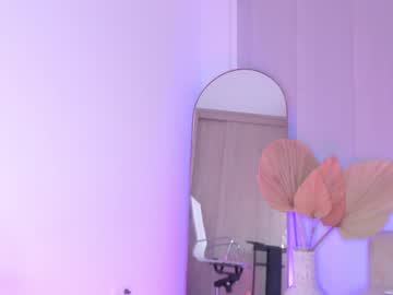 girl
        swt_molly cam image #3820227