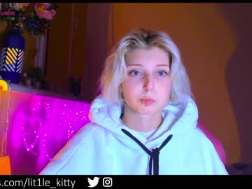 girl
        lit1le_kitty_ cam image #163263