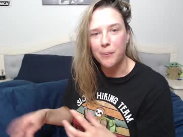 girl
        bluexstacey cam image #2070513