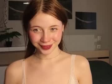 girl
        _marydel_ cam image #3933770