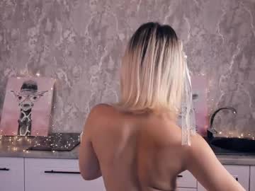 girl
        gladysharn cam image #4719374