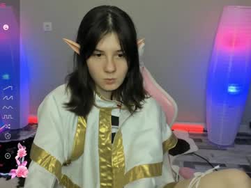 girl
        raiden_maid cam image #4929393