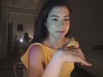 girl
        soifiee cam image #1888936