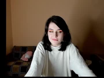 girl
        lightforwhale cam image #566599