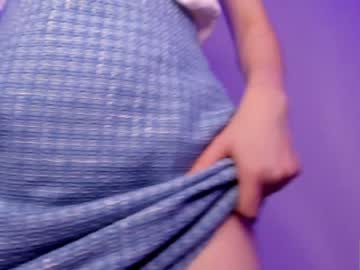 girl
        amandamedrano cam image #972468