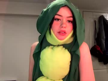 girl
        littlesugarpea cam image #1046500