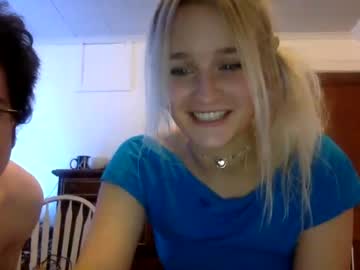 couple
        kittyndaddy757458 cam image #3045241
