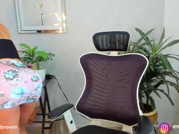 couple
        emillybrowm cam image #1095125