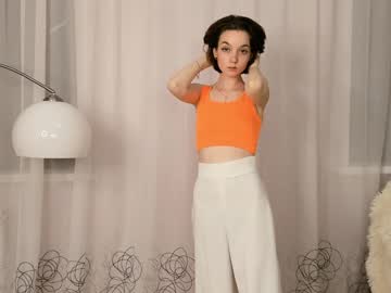 girl
        constancefyr cam image #1879904