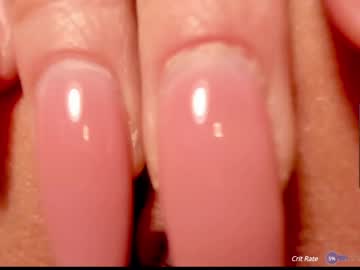 girl
        _witch__ cam image #4203180