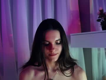 girl
        lorettadunnell cam image #5981433