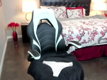 couple
        sabrinagoddess cam image #270153