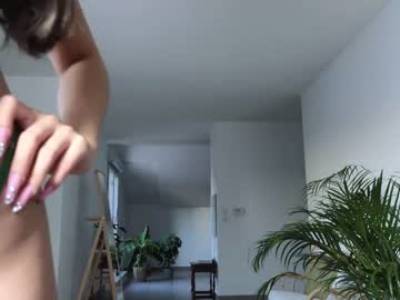 girl
        deniseone cam image #2516873