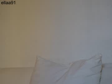 girl
        ellaa91 cam image #2293535