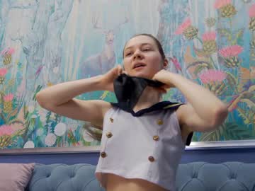 girl
        kriskras__ cam image #3792318