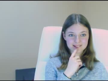 girl
        vivien_leight cam image #1118681