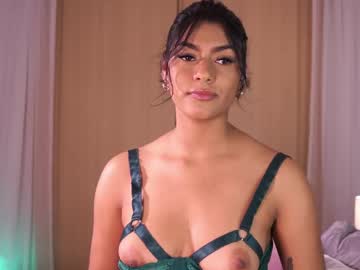 girl
        pauline_7 cam image #6729041