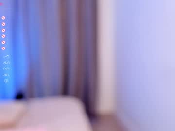 girl
        lolliis cam image #2553828