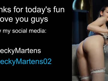girl
        beckymartens cam image #2112177