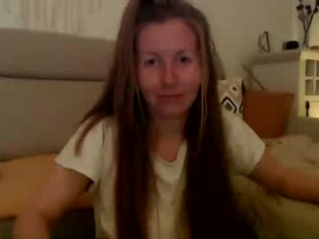 girl
        shadowlady cam image #2482211
